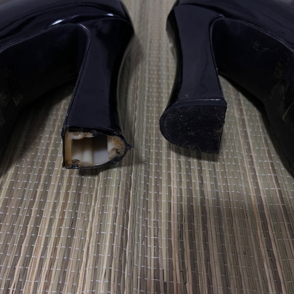 Patent Leather GoGo Platforom Boots - Picture 6 of 6